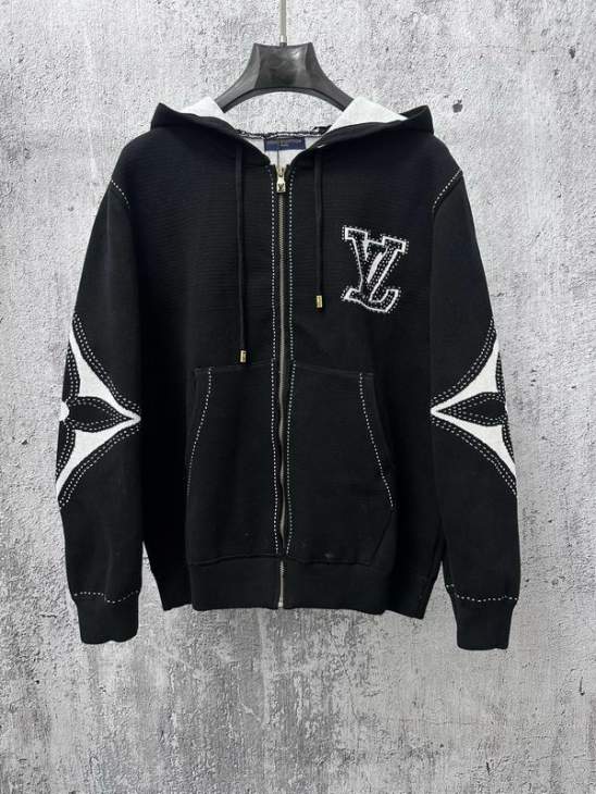 Picture of Louis Vuitton Sweaters _SKULVS-XLxetr3247271